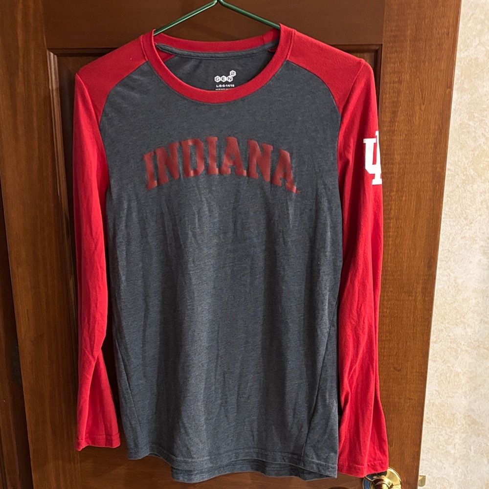 Gen2 Women’s Indiana University Long Sleeve Gray/Red Tee, Sz Large